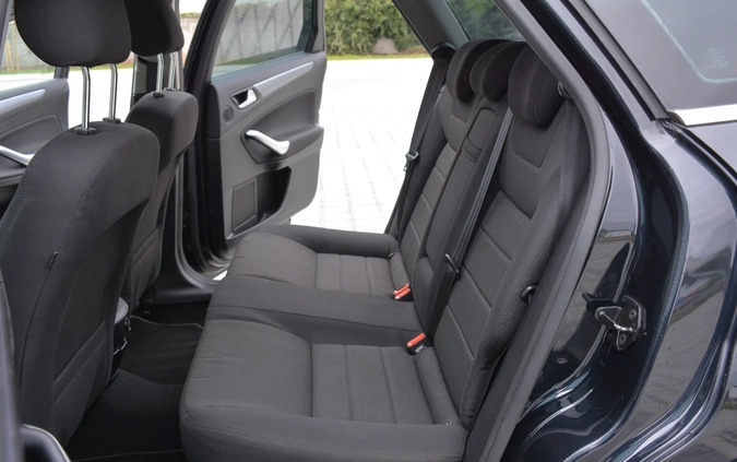 Ford Mondeo cena 27900 przebieg: 246300, rok produkcji 2011 z Dzierzgoń małe 497